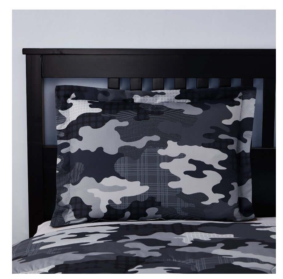 Camouflage Bed in a Bag Coordinating Bedding Set by Nikki